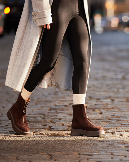 JONES BOOTIE AND SOCKS BUNDLE